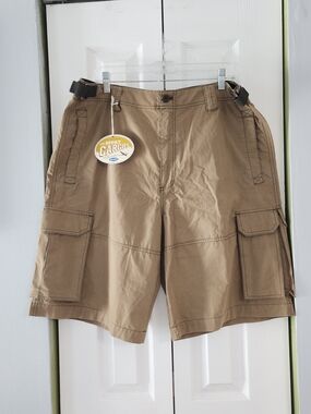 Y2K Vintage Old Navy Men’s Brown Khaki Cargo Shorts with Side Pockets